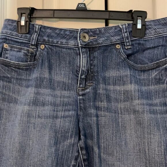 DKNY Mid Rise Capri Length Jeans Size 8 - Picture 6 of 16